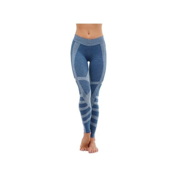 NUX Pants - NWT Nux Camden Leggings